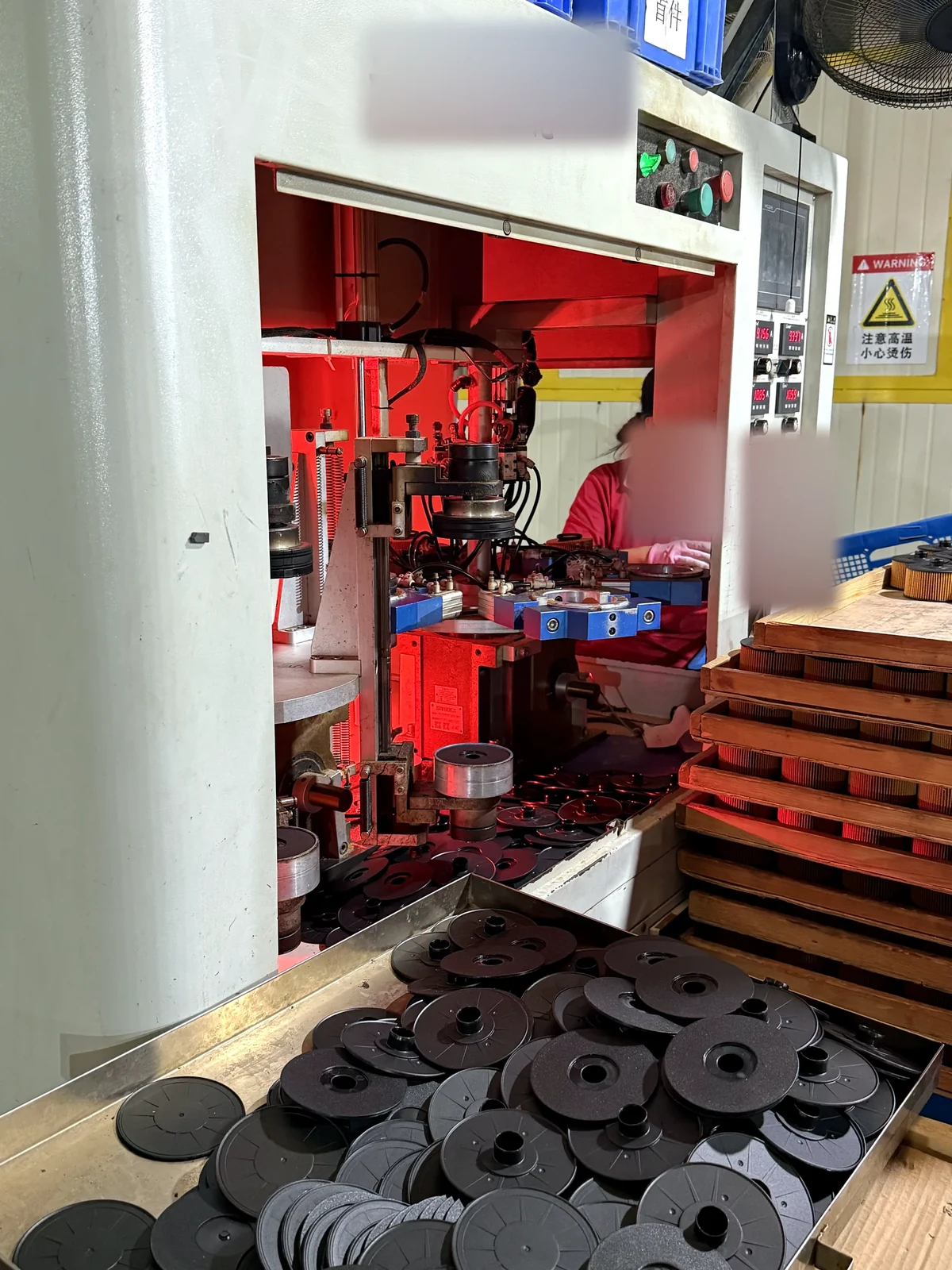 Heat-Plate End-Cap Bonding